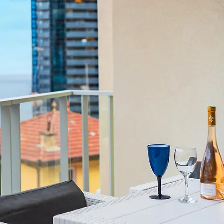 Grande Terrasse - Vue - Parking - Bk דירה